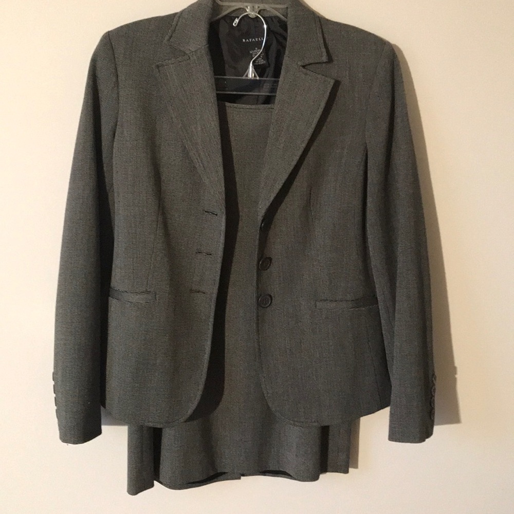 Houndstooth suit by Rafaella